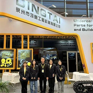 Foto de grupo de colegas de Dingtai en la Feria de Cantón